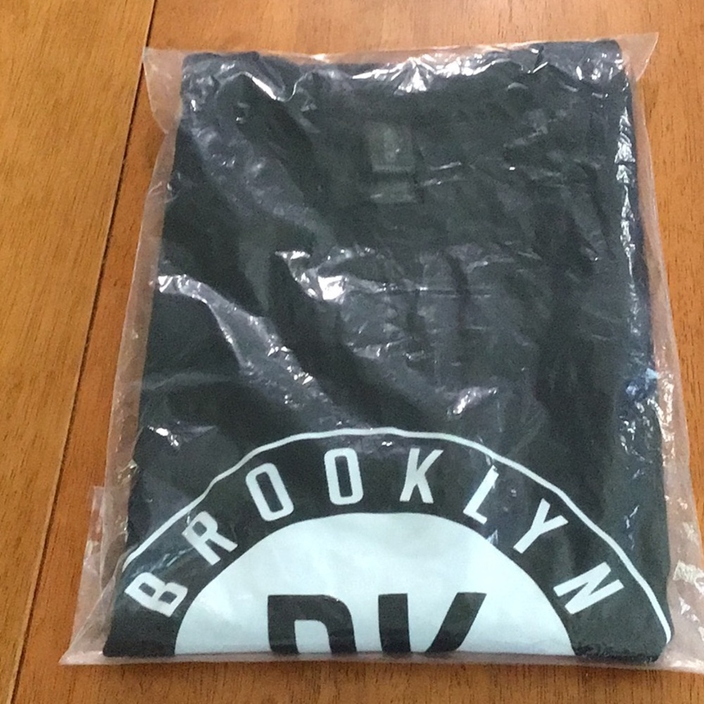 Gildan Heavy Cotton Black BROOKLYN T-Shirt